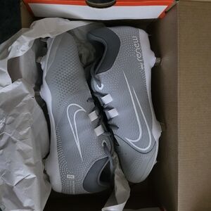 SALE Nike Women's Gray 9 SOFTBALL Shoes